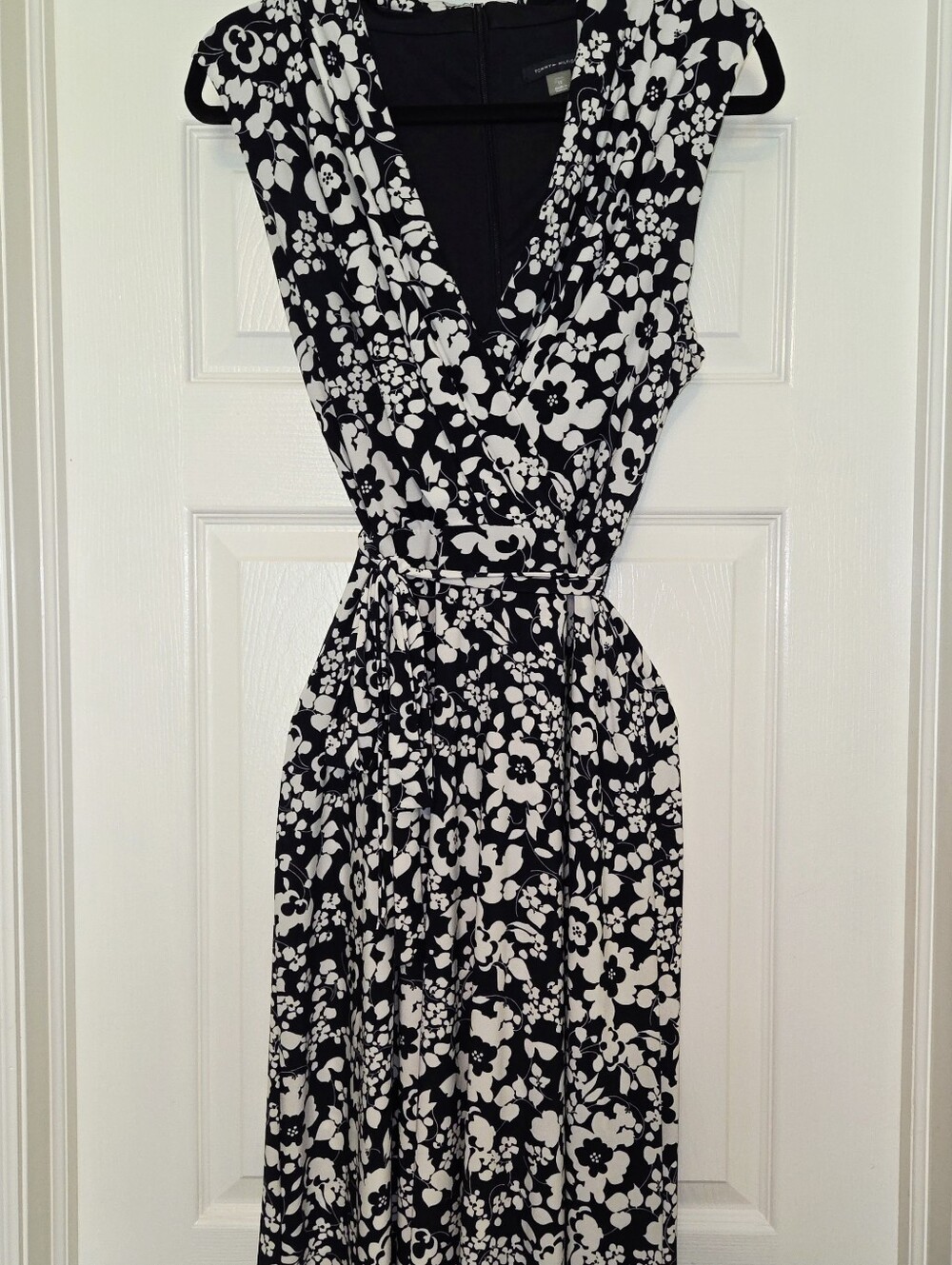 Tommy Hilfiger Navy and White Floral Midi Dress, Size 12
